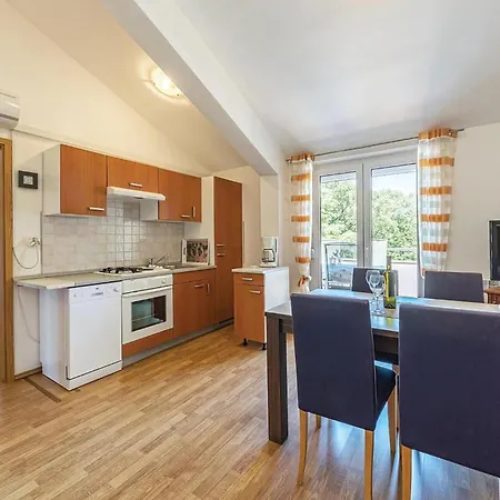 Nice Apartment In Pula With Wifi Pula